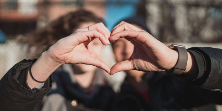 How To Craft the Perfect Day-to-Night Valentine's Day Look