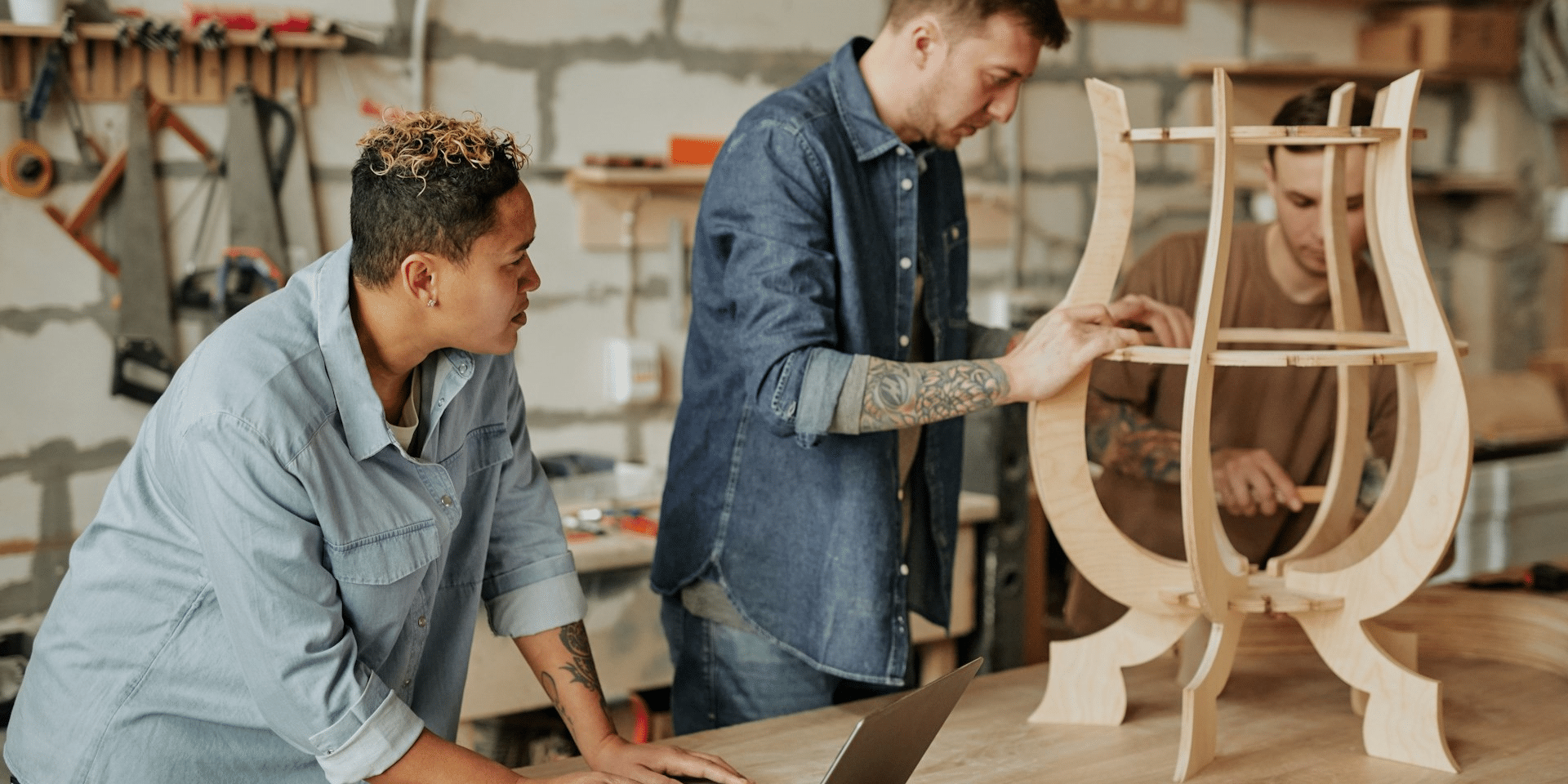 How Carpentry and Technology Co-Exist in the Modern Workshop