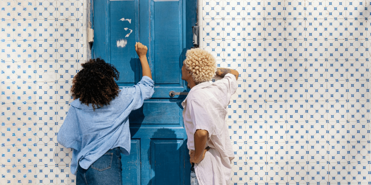 Is Door-to-Door Sales Still a Viable Hustle