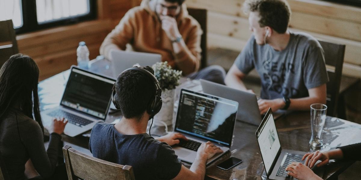 Jeff Bezos Returns to CEO Role With New AI Venture