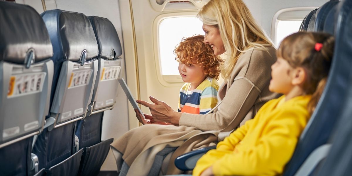 Thanksgiving Flyers Urged to Show Respect in New Civility Campaign