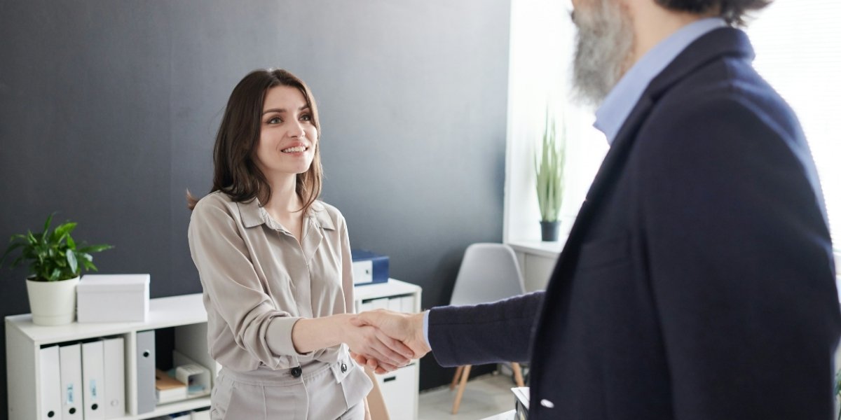 AI Hiring Expansion Puts Spotlight on Human Skills Beyond Automation