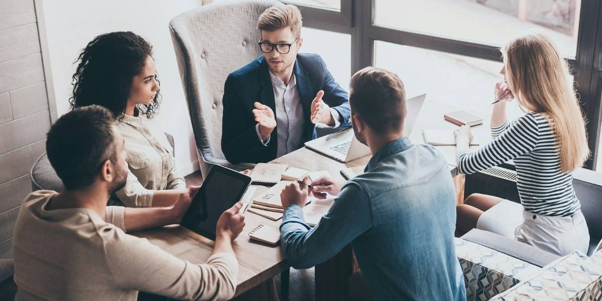 High‑Profile CEO Exits Signal Broader Leadership Turnover Trend