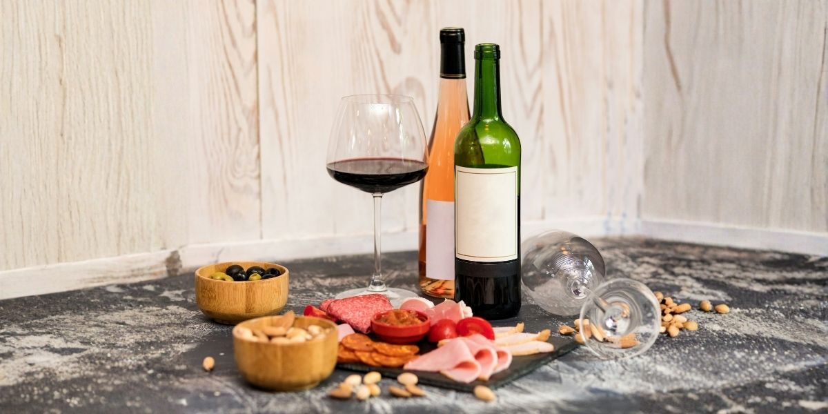 Ideal Champagne Housewarming Gift for Home Celebrations