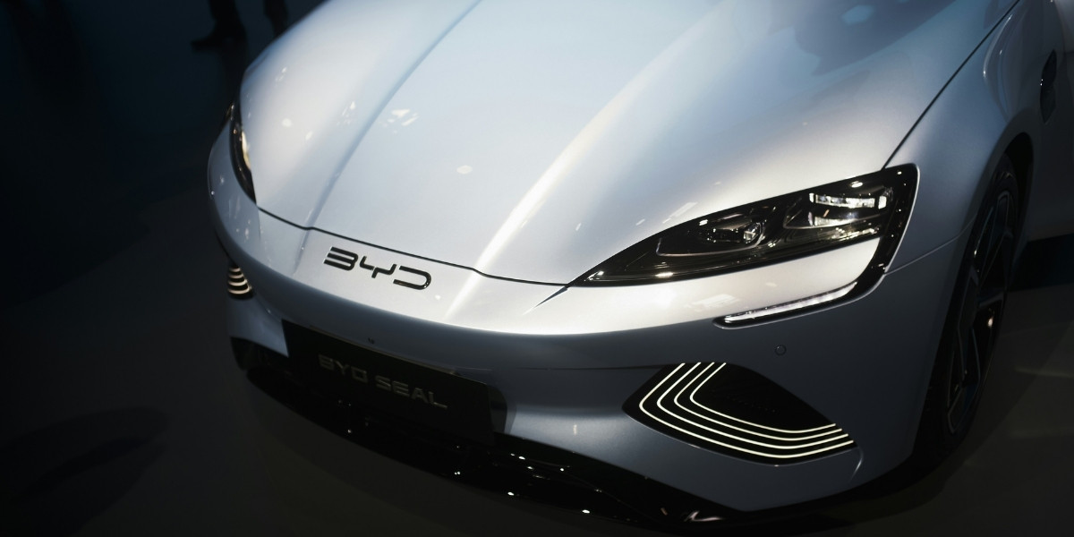 BYD’s Ultra‑Fast EV Charging & Long‑Range Electric Vehicle Heading Overseas