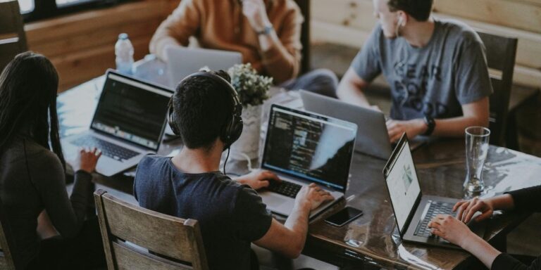 Developer Networking Platforms Add LinkedIn-Style Features
