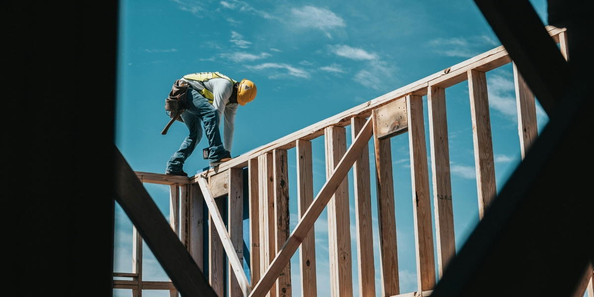 Gavin Kelly Colorado Guides Buyers Through New Home Construction