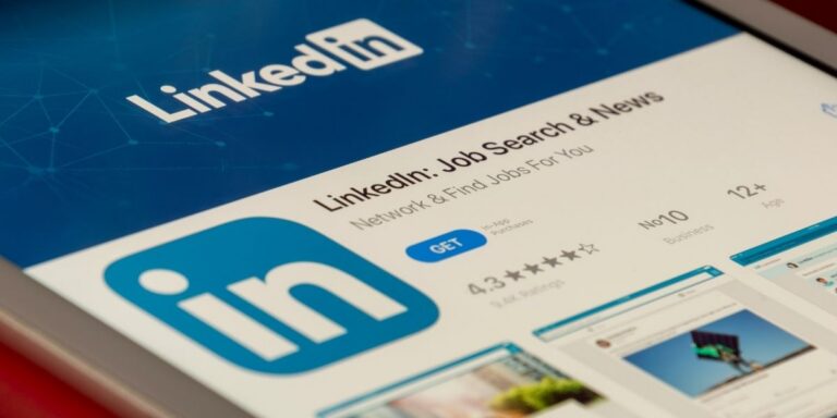 LinkedIn Split Feed Tests Two Paths for B2B Founder Reach