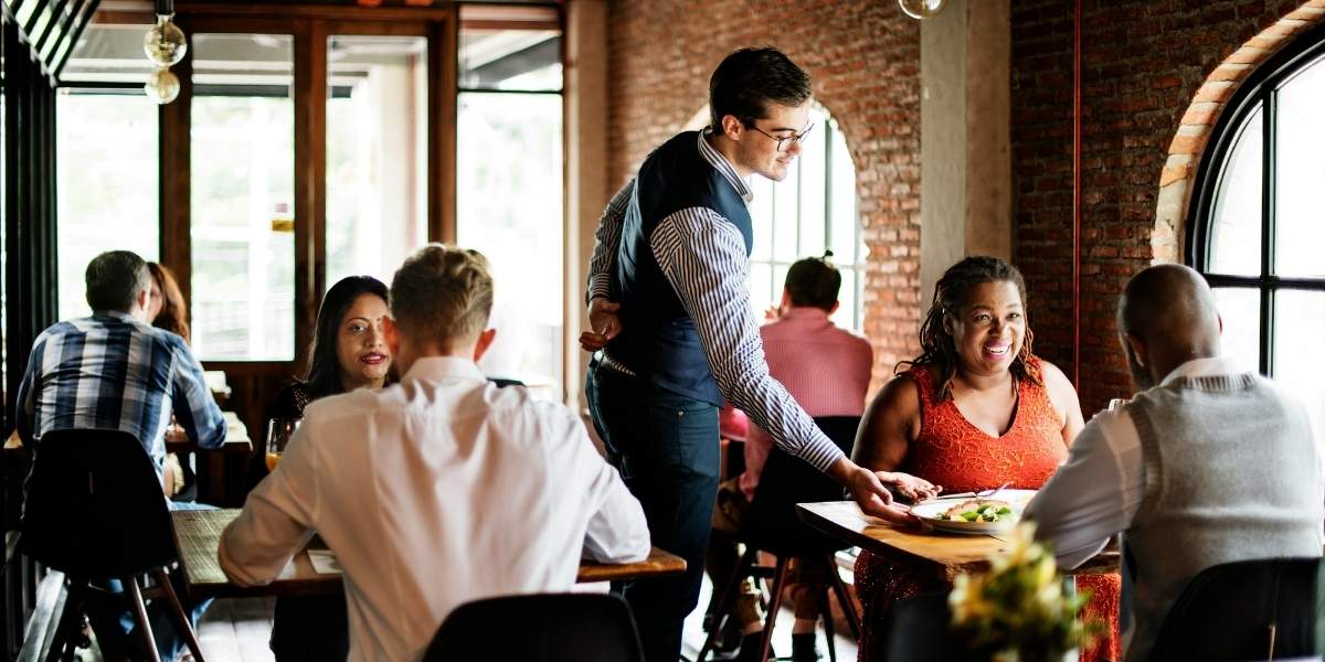 Olo Founder and CEO Noah Glass Pitches Second-Party Restaurant Ordering